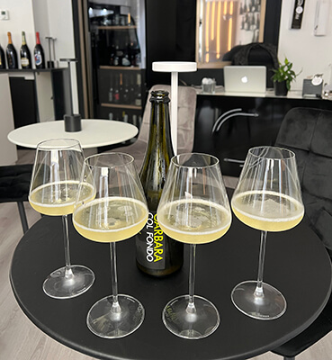 Brut Nature, Garbara Col Fondo mit Italesse Etoile Sparkle Gläser, erhältlich bei Spontano 400x400